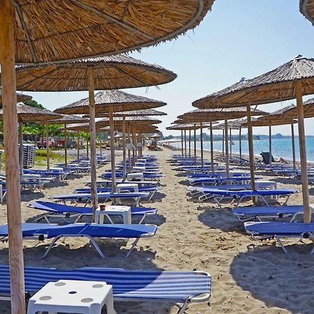 Villa Fofo - Beautiful Sea Front Villa With 650M2 Garden Nea Kallikrateia Exteriör bild